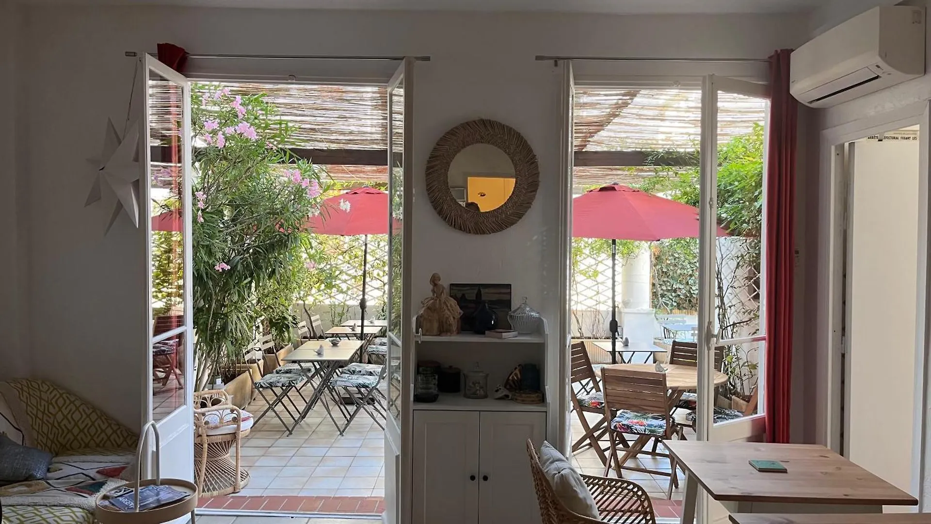 Hotel Eden - La Baigneuse Juan-les-Pins